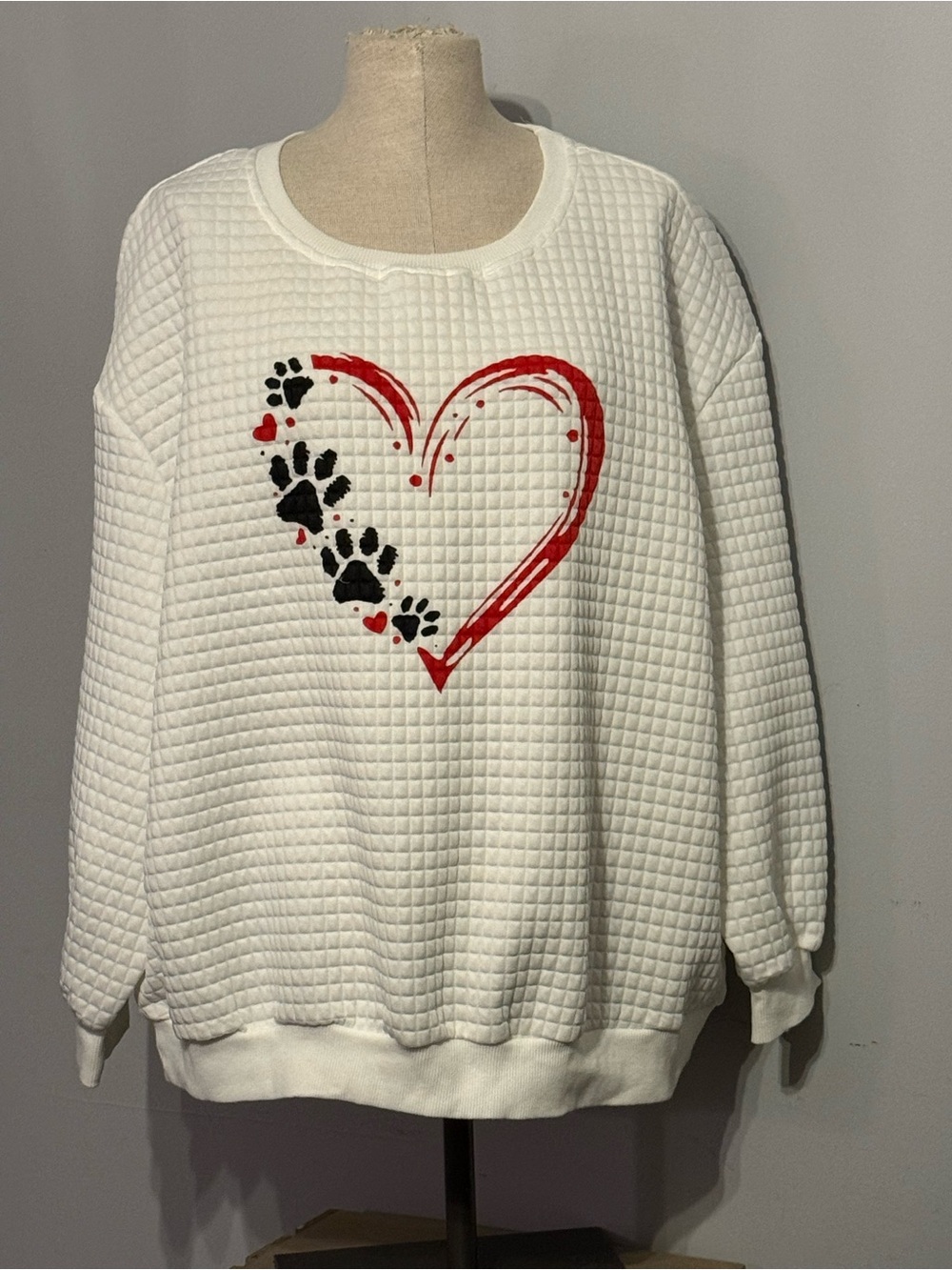 White Quilted Heart Paw-Print Sweatshirt